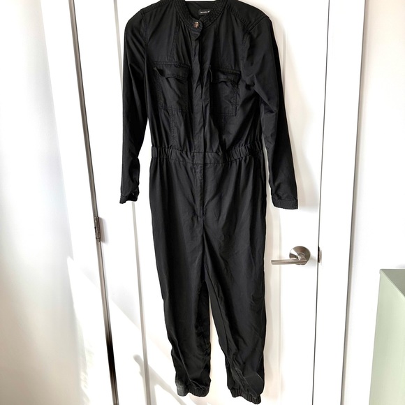 Black banana republic jumpsuit - Picture 4 of 5